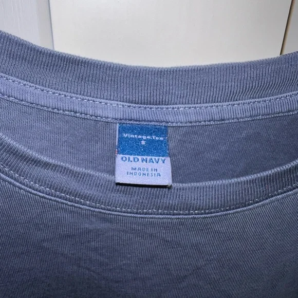 Vintage Crew-Neck T-Shirt - Picture 9 of 9